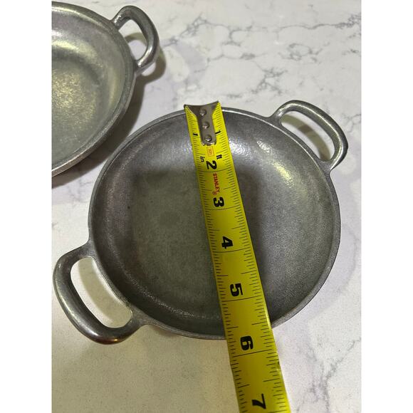 Vintage Wilton Columbia Lot of 2 Nesting Cast Iron Sauce Pans - Picture 4 of 6